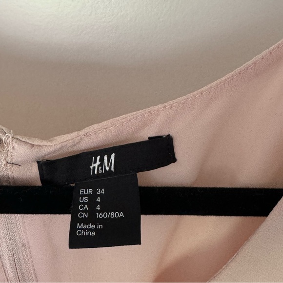 H&M Pink Ruffled Dress - Picture 4 of 6